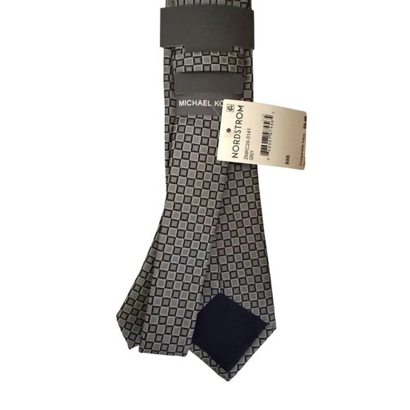 Michael Kors Mens Gray Classic Walken Geo Pattern Tie Workwear New - Picture 3 of 5